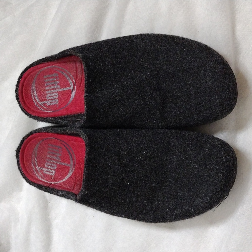 Fitflip sz 10 smoke grey closed toe slip on shoes